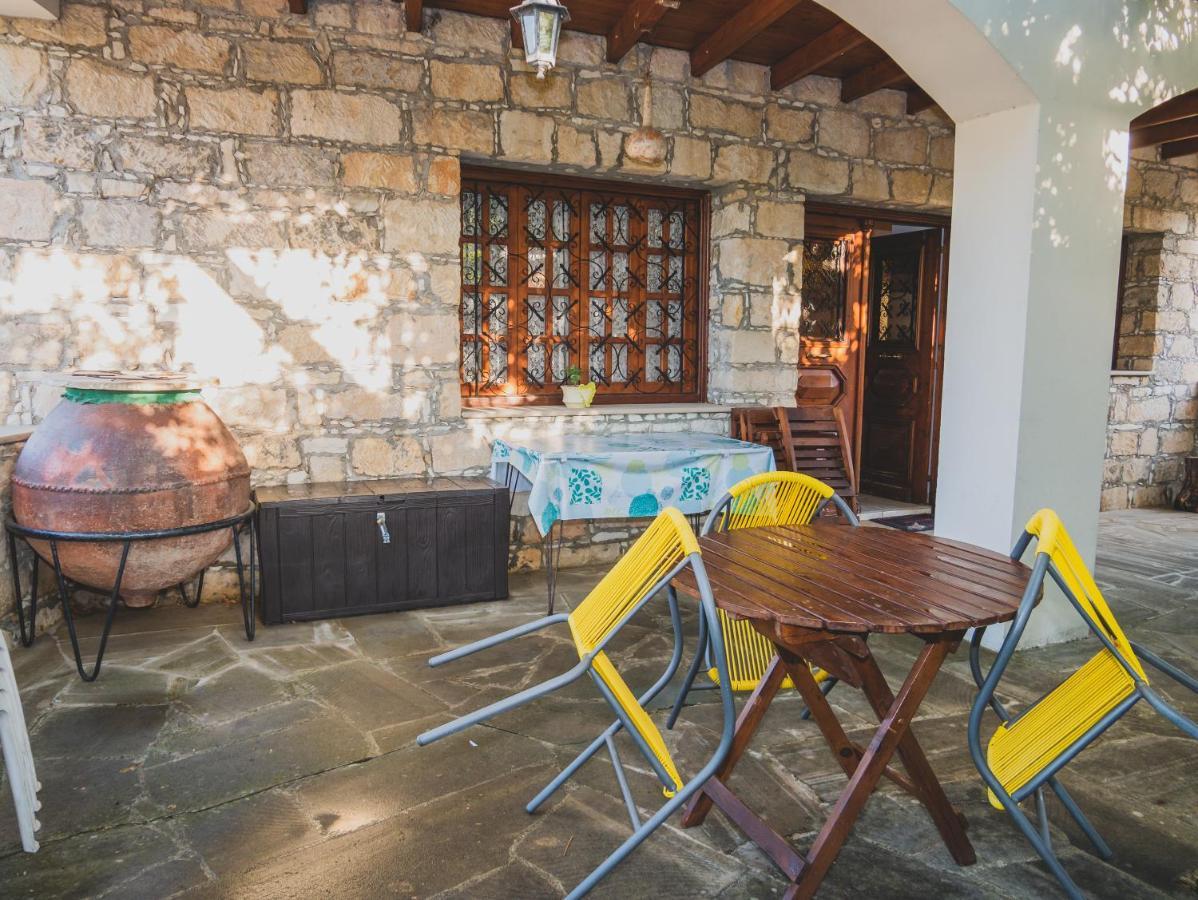 Revecca House Villa Agios Mamas Eksteriør bilde