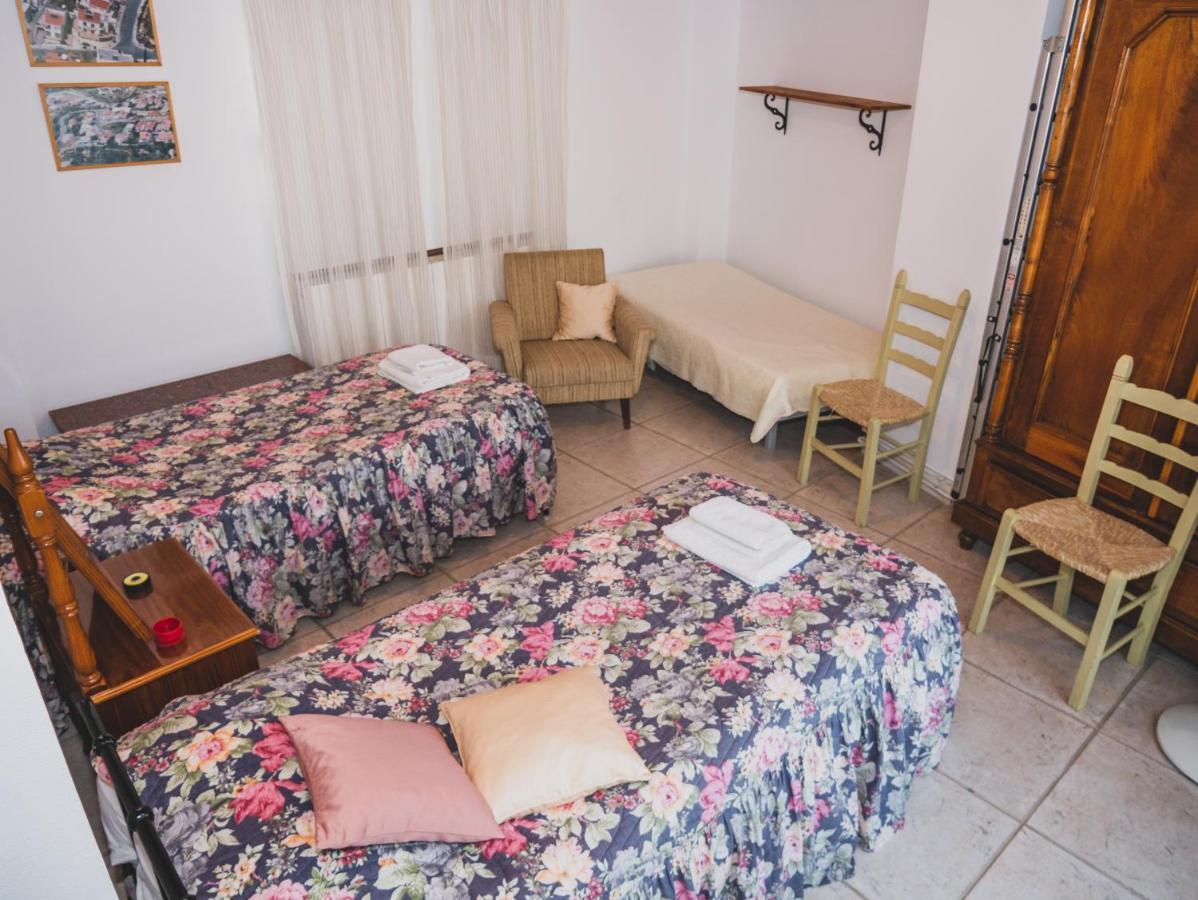 Revecca House Villa Agios Mamas Eksteriør bilde